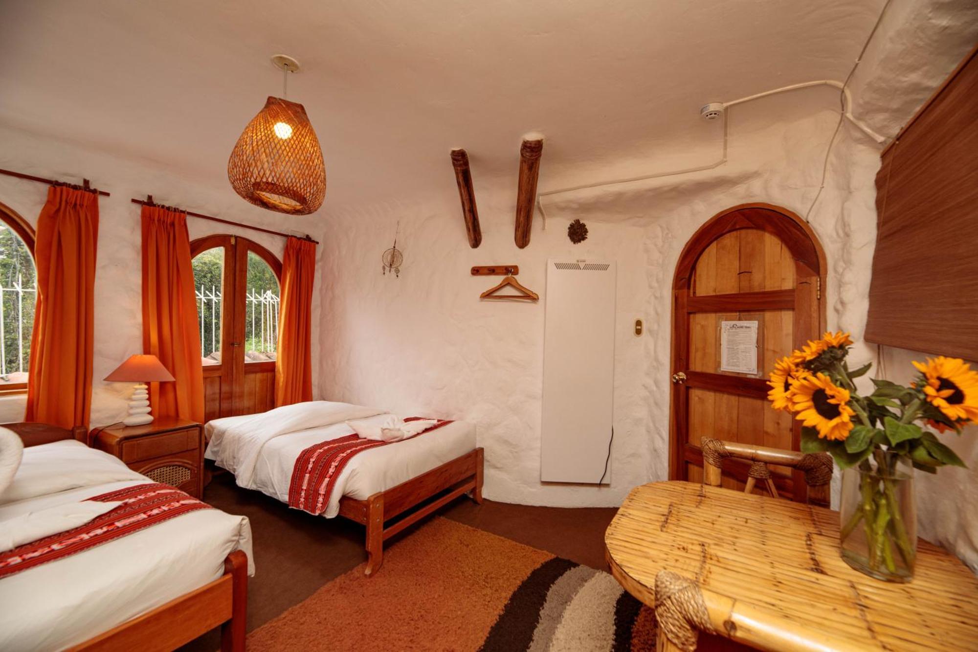 Hostal Madre Tierra Cusco Exterior foto